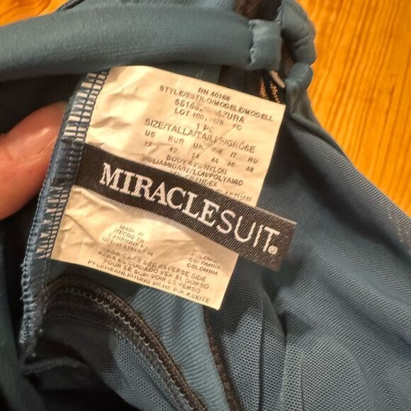 Miraclesuit Azura One-Piece Women's Size 12 One Piece Swimsuit Bathing Suit - Picture 9 of 13